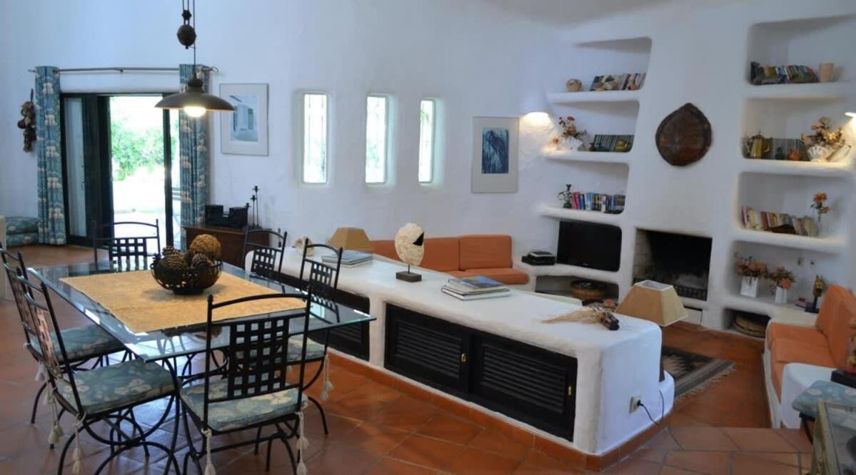 Villa Pinhal- Beautiful Villa Located In Quiet Area Quarteira Εξωτερικό φωτογραφία